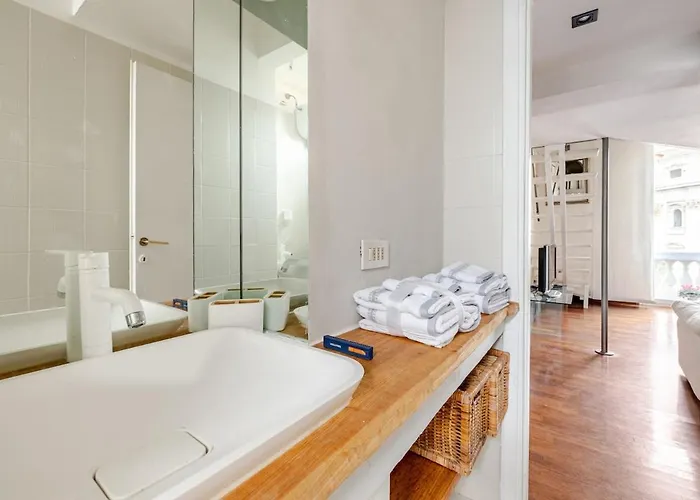 Modern With St Peter S Dome View Apartamento *
